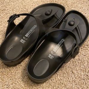 NWOT Black Birkenstock’s